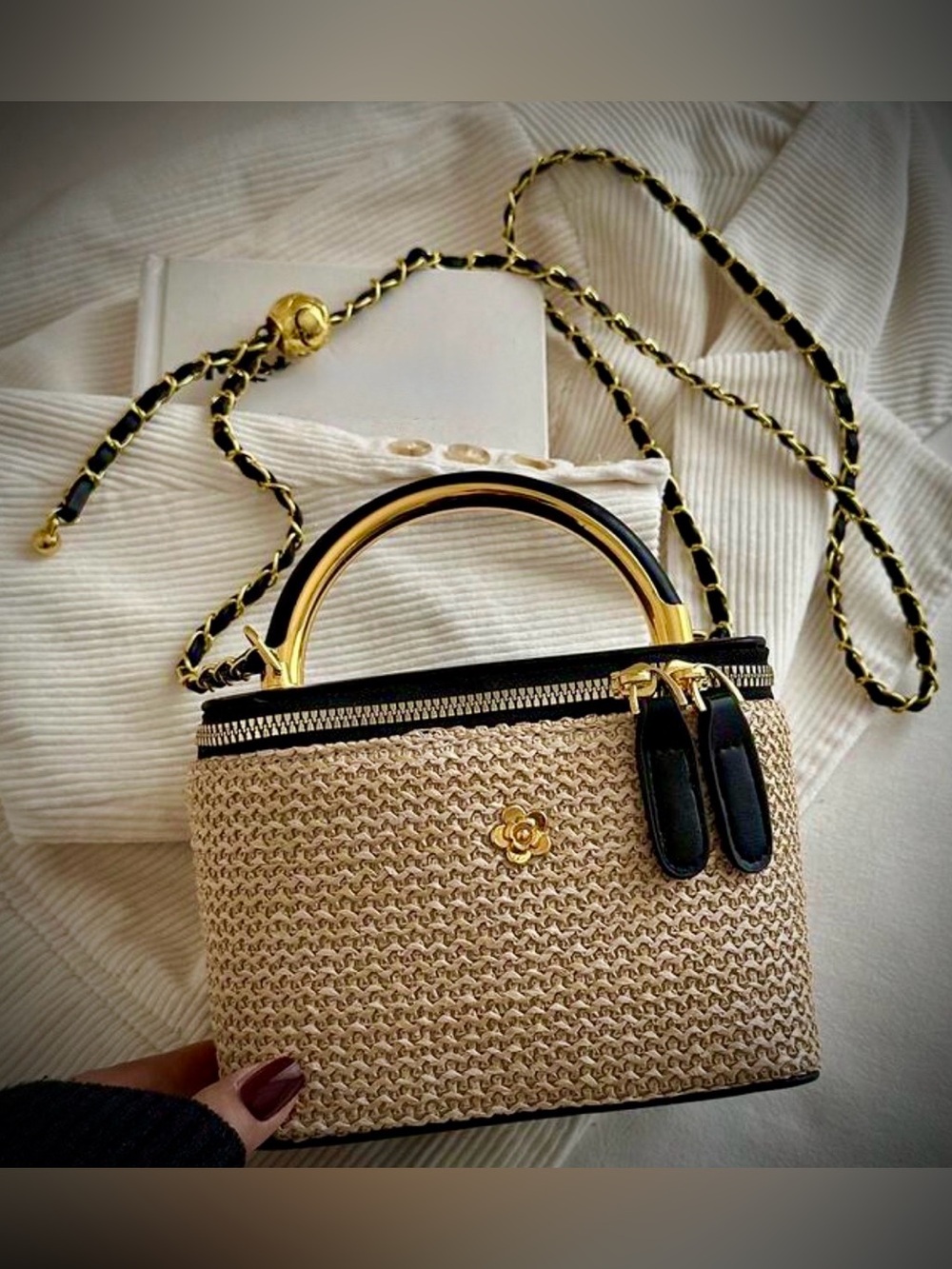 NWT Chic Classic On Trend Raffia Top Handle Crossbody Bag Black Luxury Vanity - Picture 5 of 8